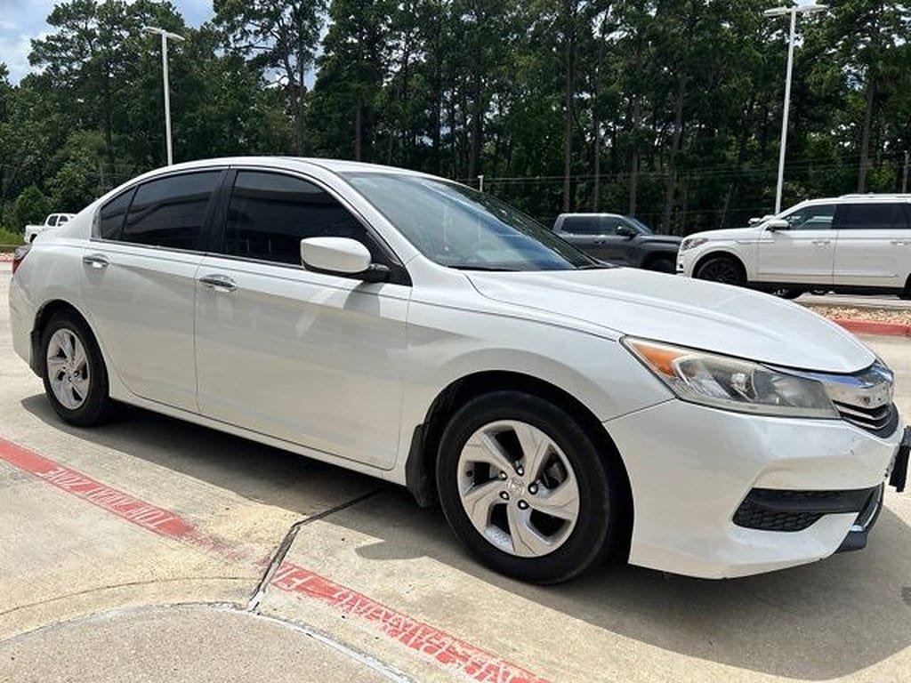 Used 2017 Honda Accord LX Sedan