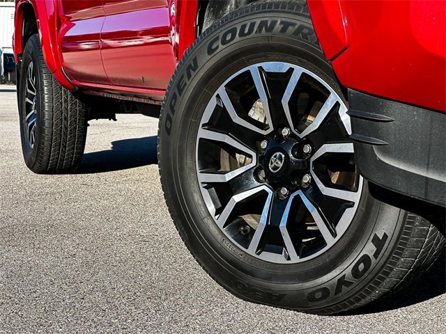 2022 Toyota Tacoma TRD Sport V6 photo 2