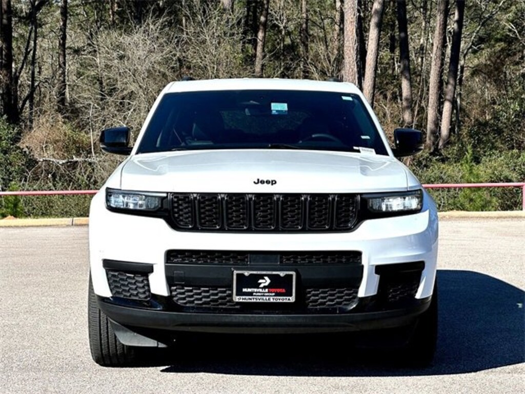 Used 2023 Jeep Grand Cherokee L Laredo SUV