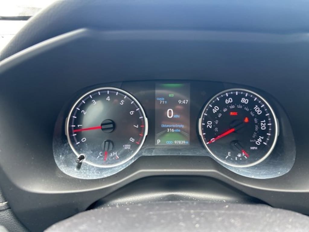 Used 2021 Toyota RAV4 LE SUV