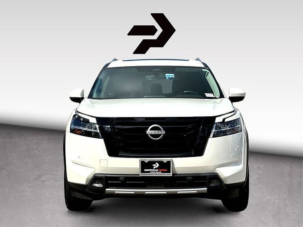 Used 2024 Nissan Pathfinder SL SUV