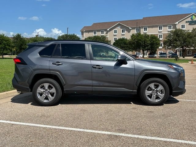  2025 Toyota RAV4 XLE FWD   