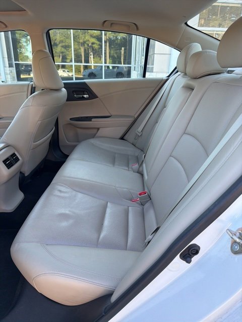 2017 Honda Accord Touring V6 photo 2