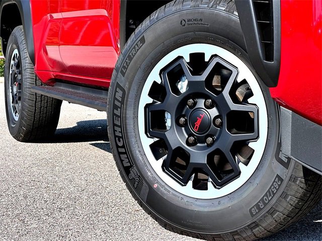 2025 Toyota 4Runner Off-Road 4WD TRD photo 2