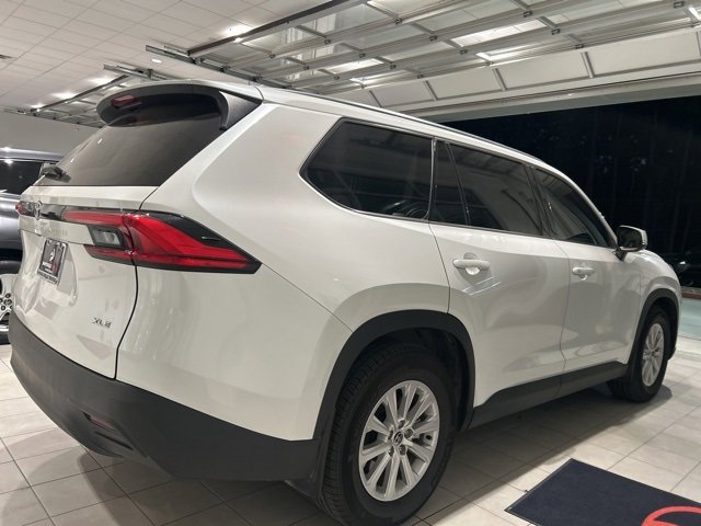 2024 Toyota Grand Highlander XLE photo 3