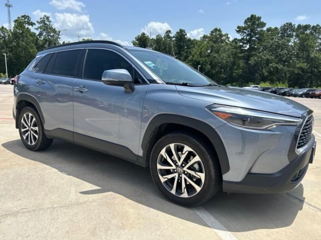 Used 2022 Toyota Corolla Cross XLE SUV