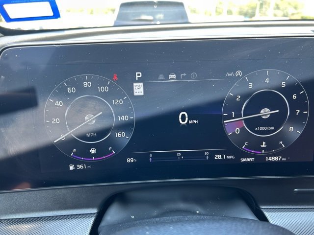 2025 Kia Sportage photo 3