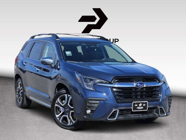 2023 Subaru Ascent Touring's photo