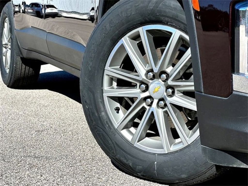 Used 2023 Chevrolet Traverse LT Cloth w/1LT SUV