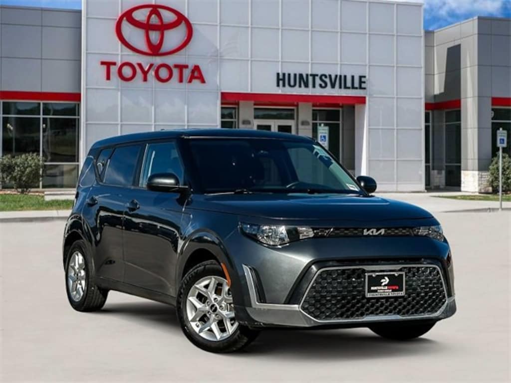 Used 2024 Kia Soul LX Hatchback