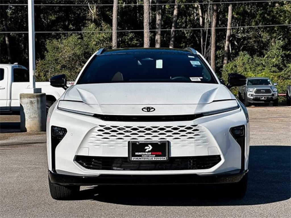 New 2025 Toyota Crown Signia Limited LIMITED