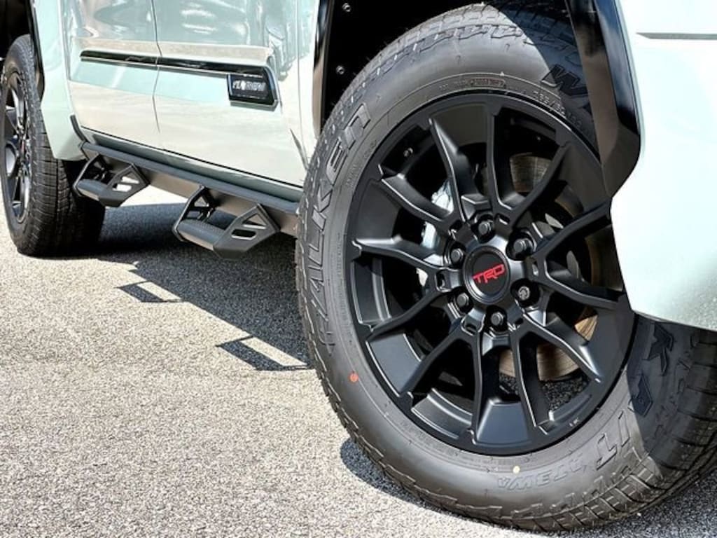 New 2026 Toyota Tundra Platinum PLATINUM CREWMAX 5.5