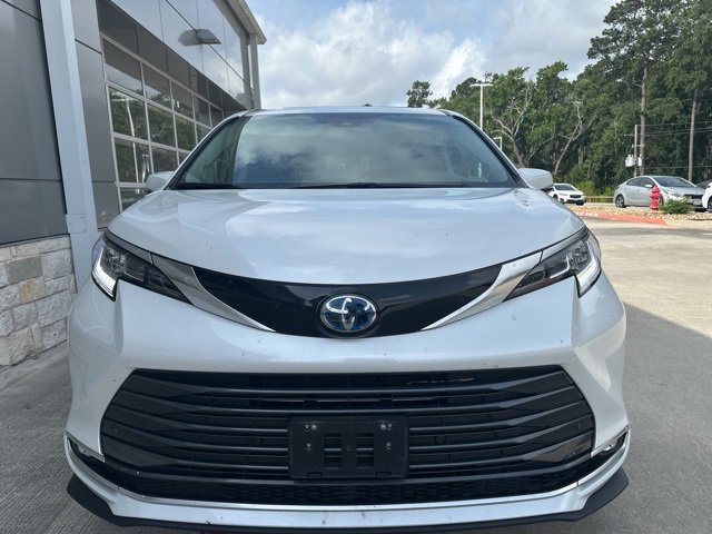 Certified 2024 Toyota Sienna Limited with VIN 5TDZSKFCXRS141909 for sale in Huntsville, TX