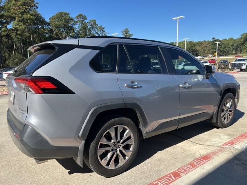 Used 2019 Toyota RAV4 Limited SUV