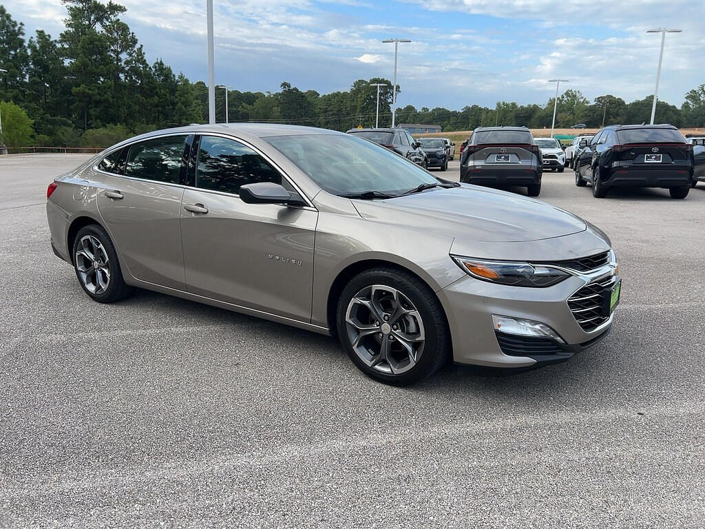 Used 2024 Chevrolet Malibu 1LT Sedan