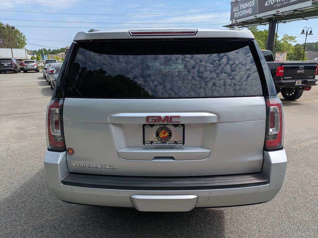 2019 GMC Yukon XL SLT - Photo 5