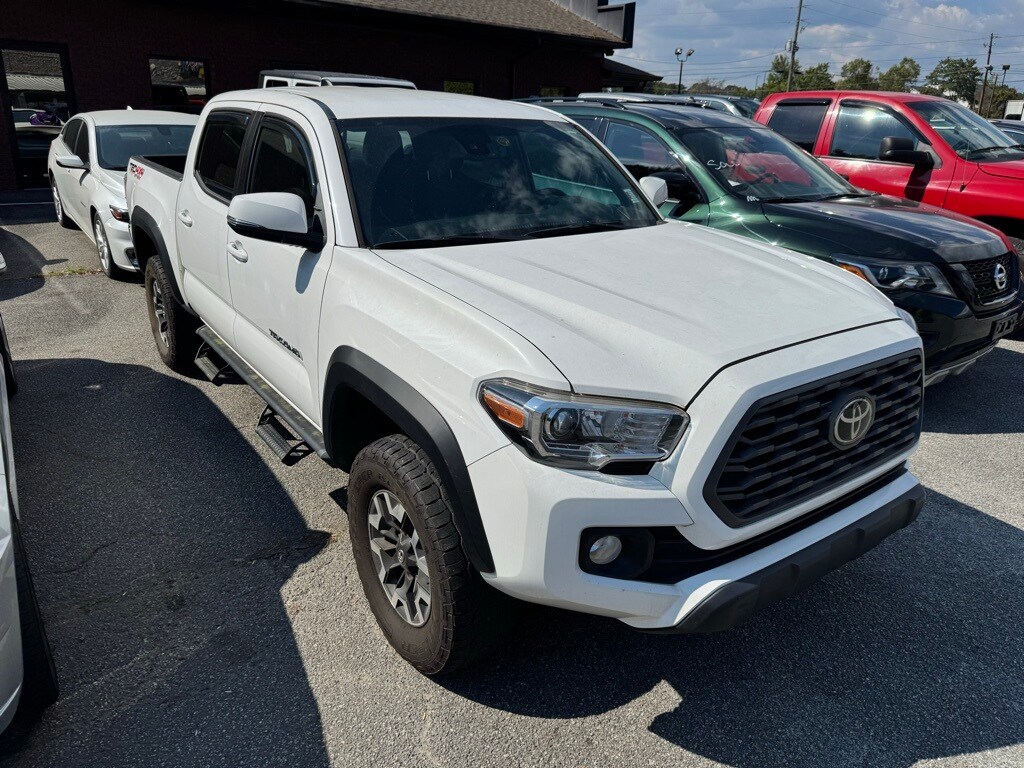 2020 Toyota Tacoma Double Cab photo 3