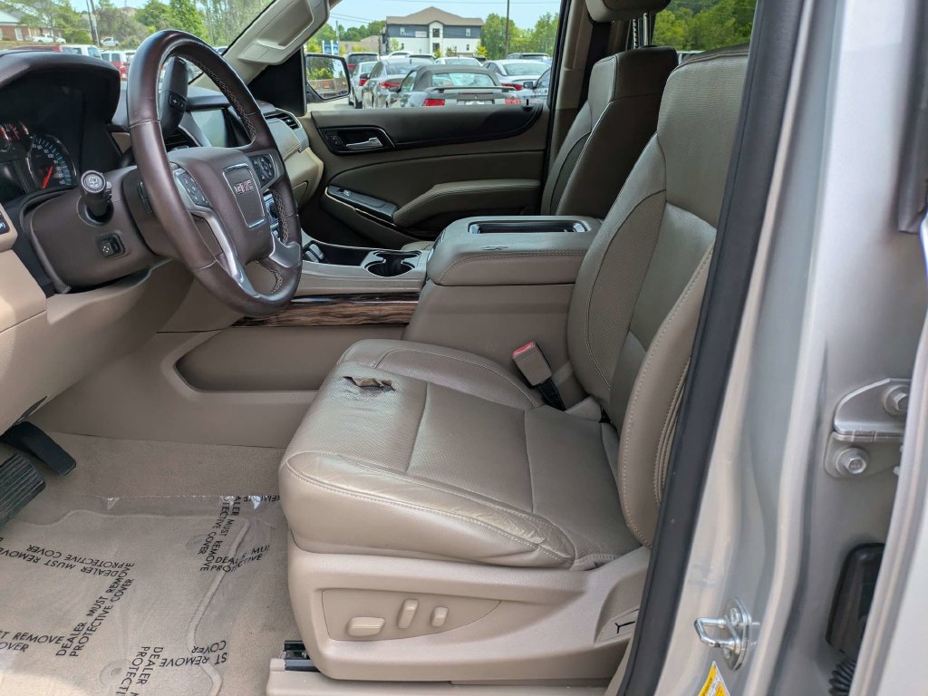 2019 GMC Yukon XL SLT - Photo 19