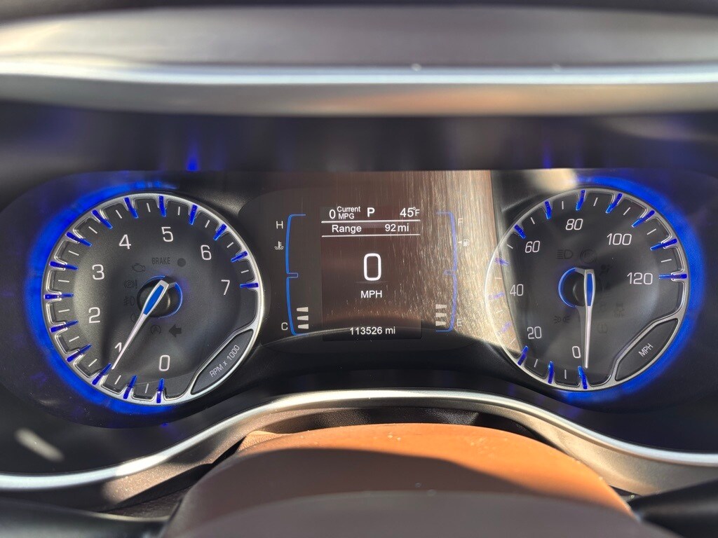 Used 2017 Chrysler Pacifica Touring Minivan/Van