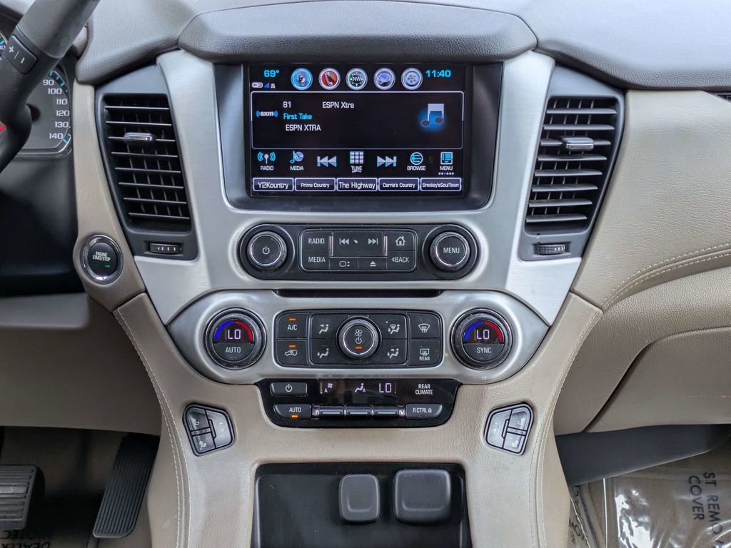 2019 GMC Yukon XL SLT - Photo 17