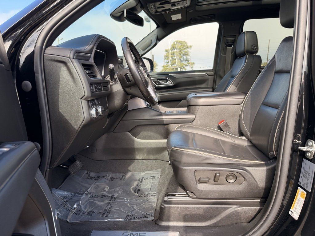 2023 GMC Yukon XL SLT - Photo 11