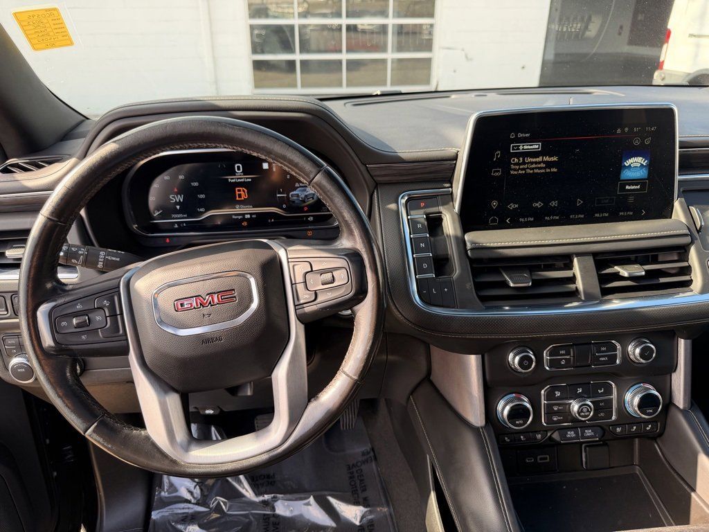 2023 GMC Yukon XL SLT - Photo 16