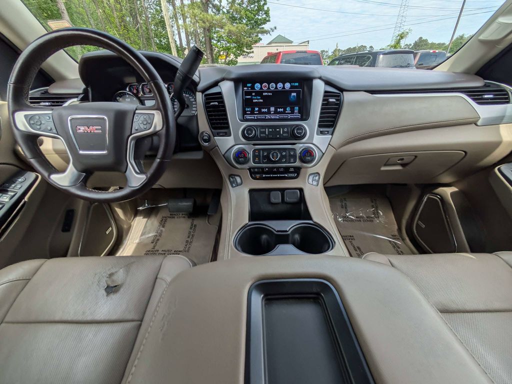 2019 GMC Yukon XL SLT - Photo 14