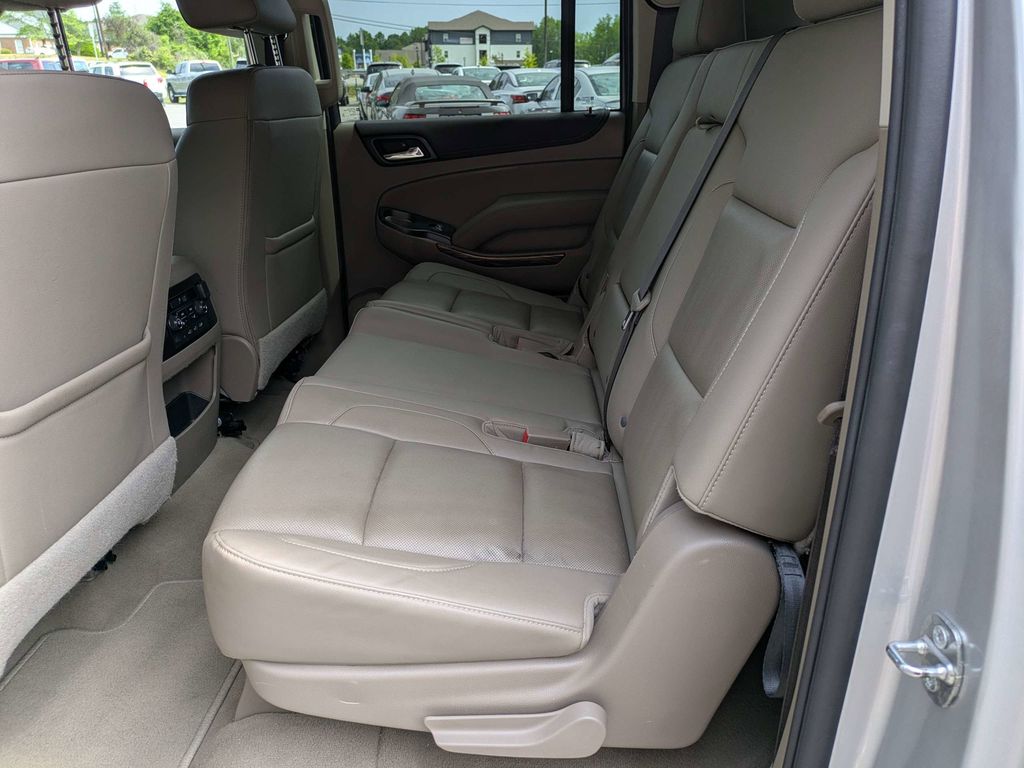 2019 GMC Yukon XL SLT - Photo 12