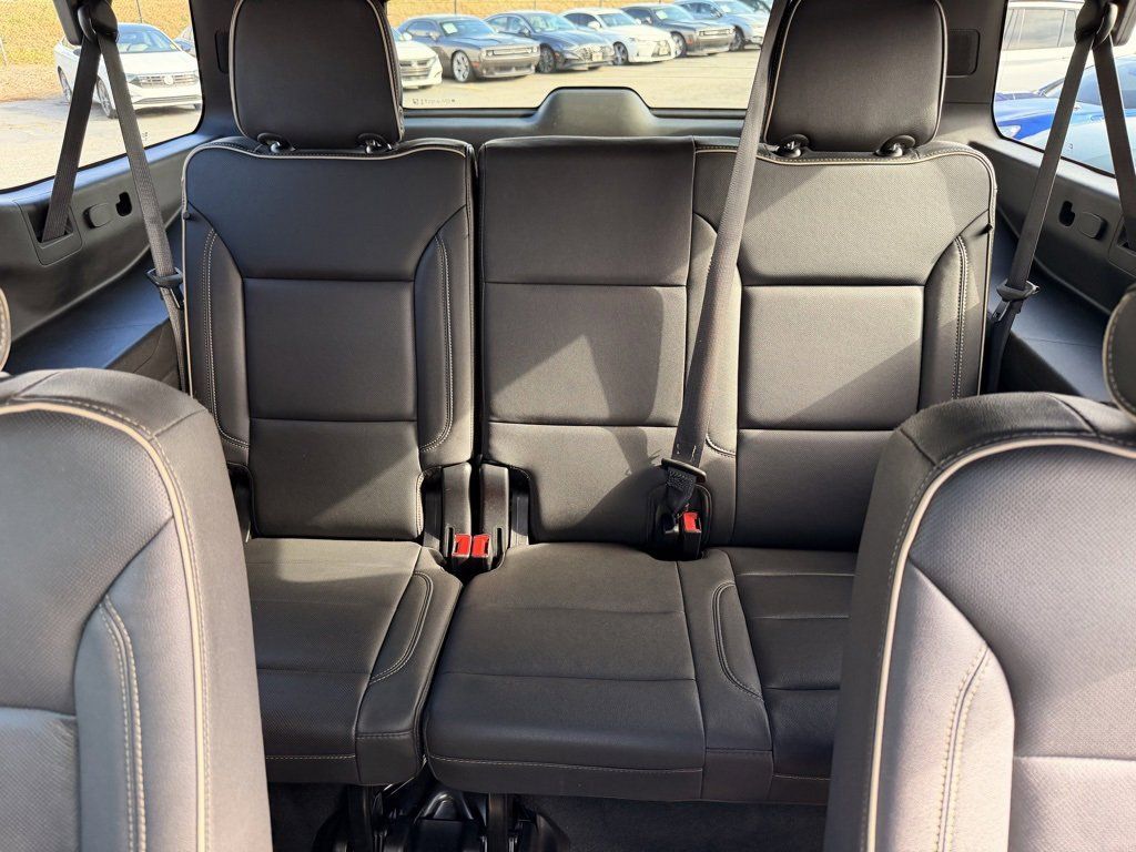2023 GMC Yukon XL SLT - Photo 28