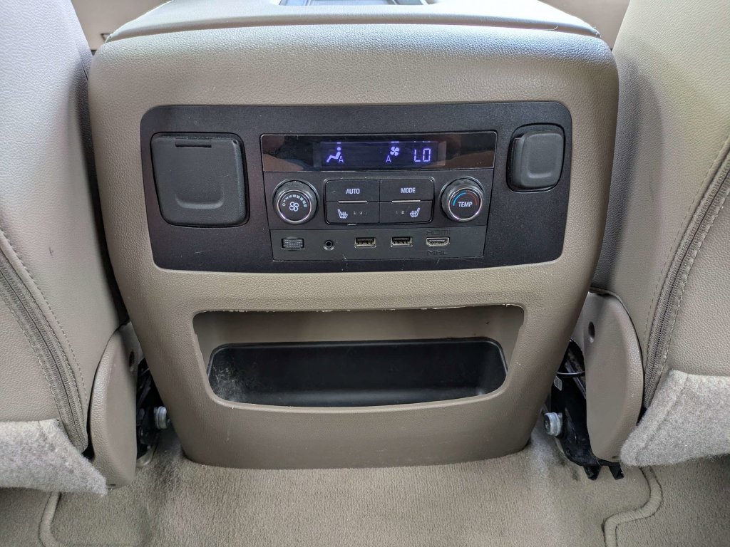 2019 GMC Yukon XL SLT - Photo 13