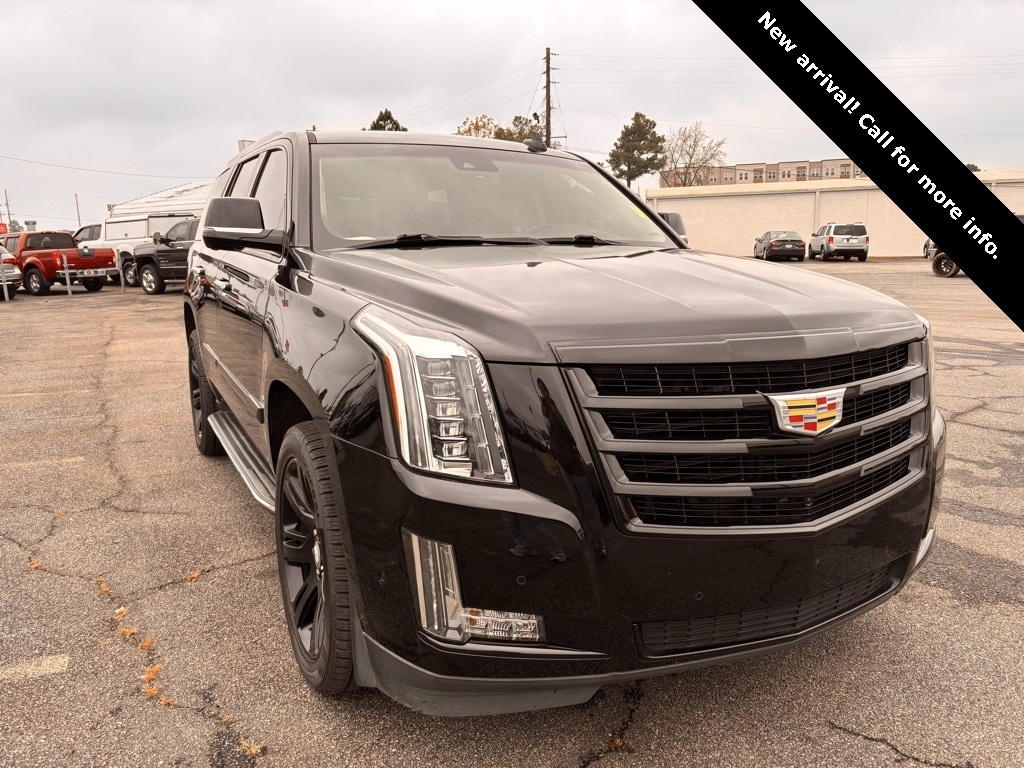 2020 Cadillac Escalade Luxury's photo