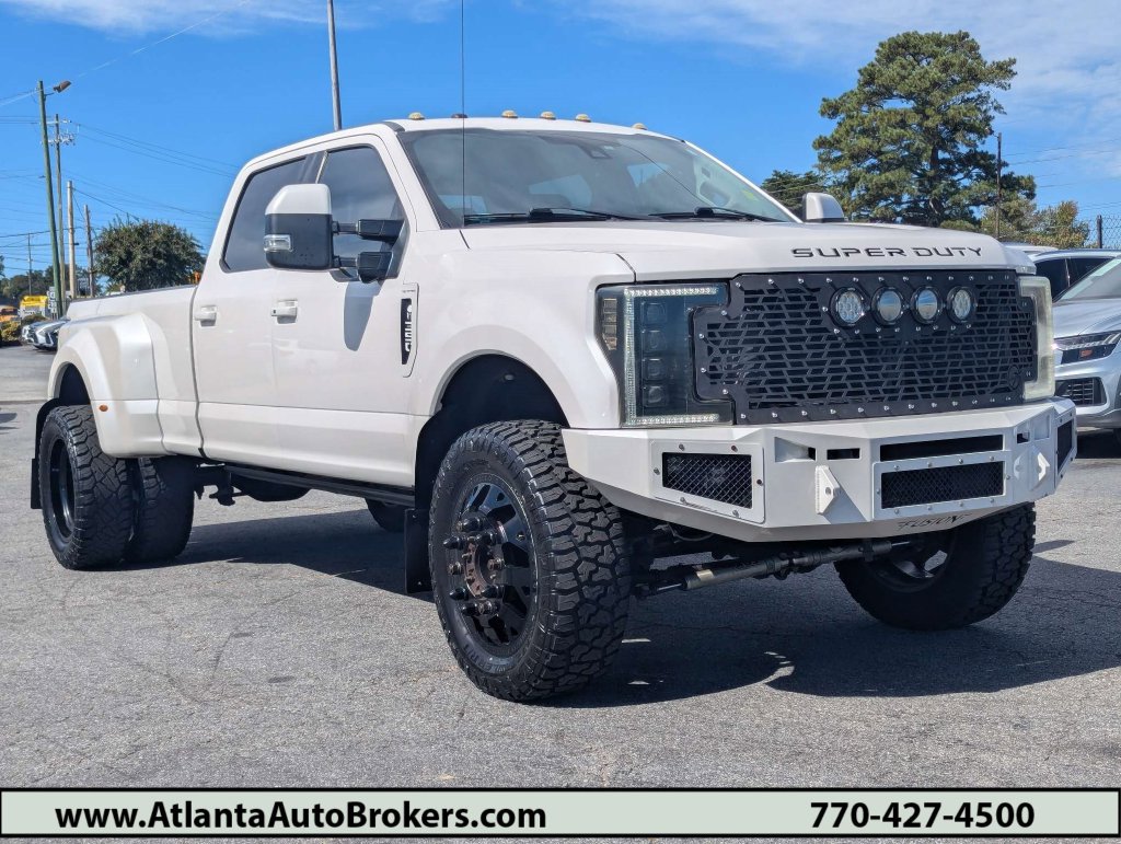 used 2017 Ford F-350SD Lariat Truck Crew Cab for sale in atlanta