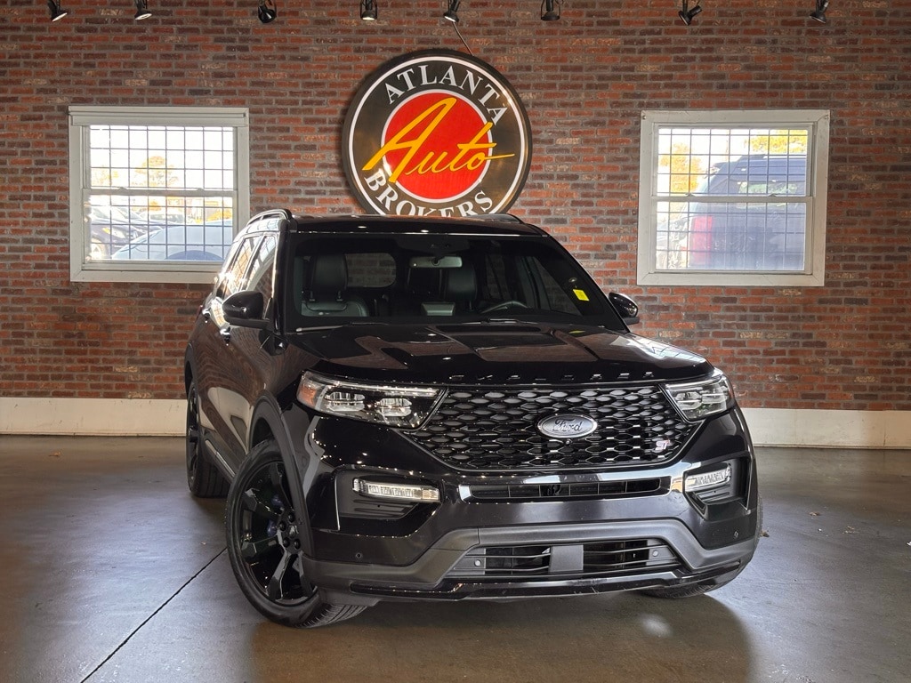 2021 Ford Explorer ST's photo