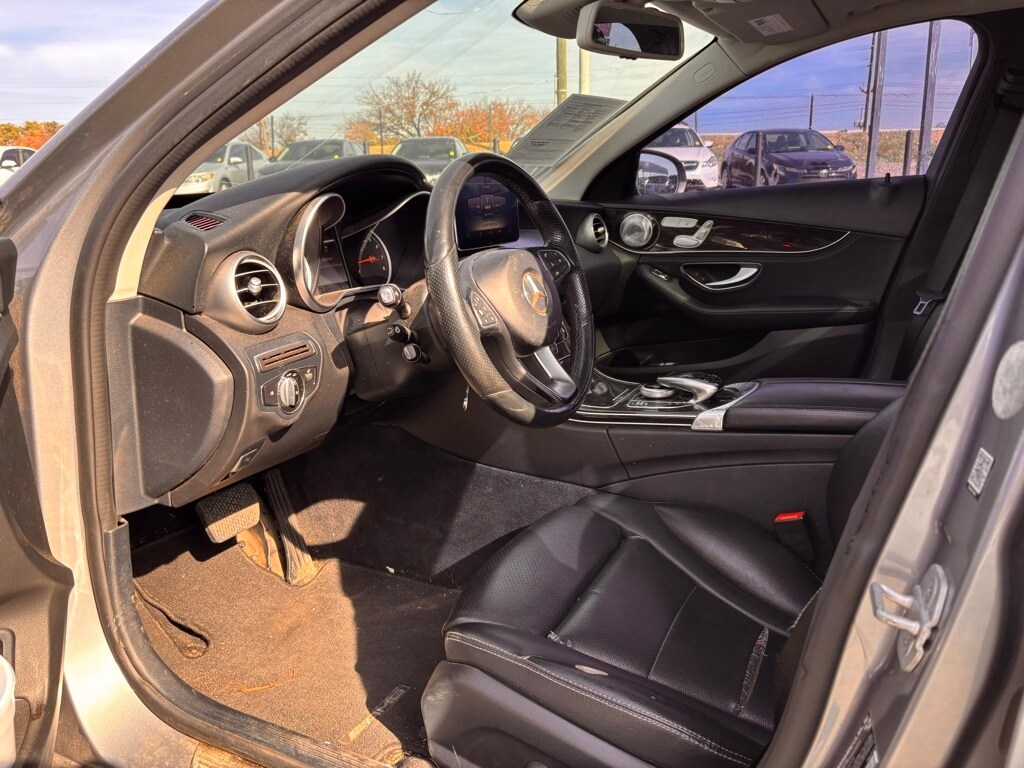 2016 Mercedes Benz C 300 Sedan photo 2