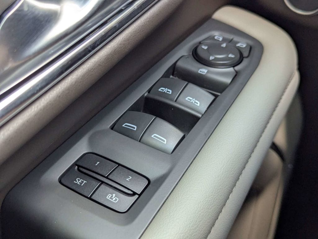 2022 Chevrolet Tahoe LT - Photo 25