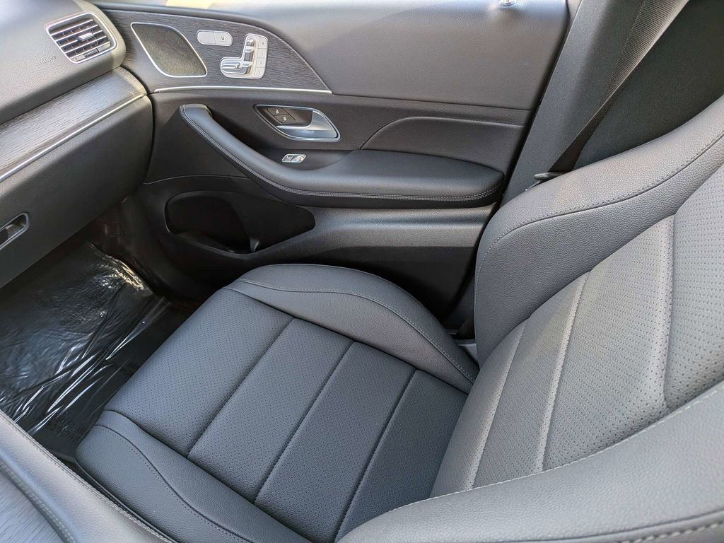 2025 Mercedes-Benz GLE GLE350 - Photo 17