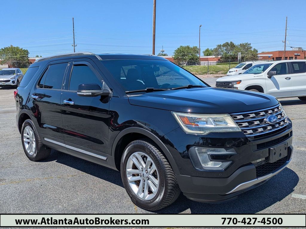 2017 Ford Explorer XLT FWD's photo