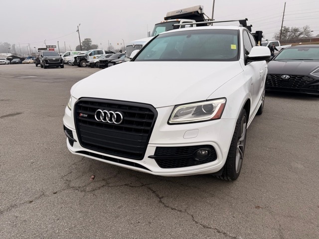 2016 Audi SQ5 Premium Plus's photo