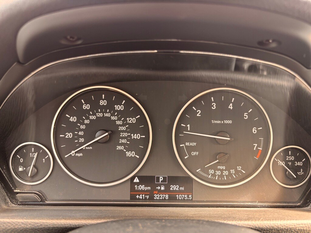 2015 Bmw 320i photo 2