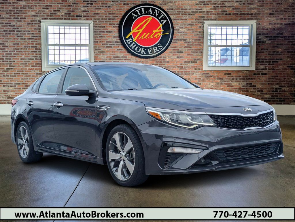 2019 Kia Optima S AT's photo