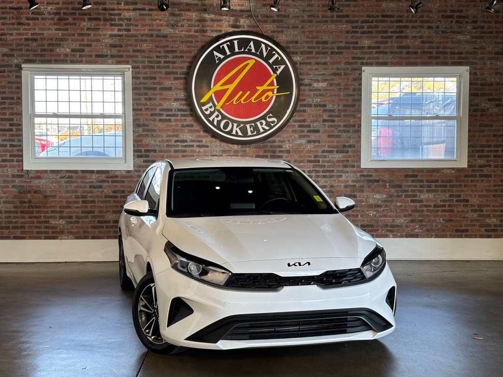 2024 Kia Forte LXS's photo