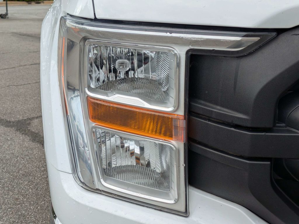 2022 Ford F-150 XL - Photo 11