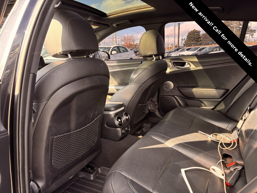 2019 Kia Stinger GT1 photo 3