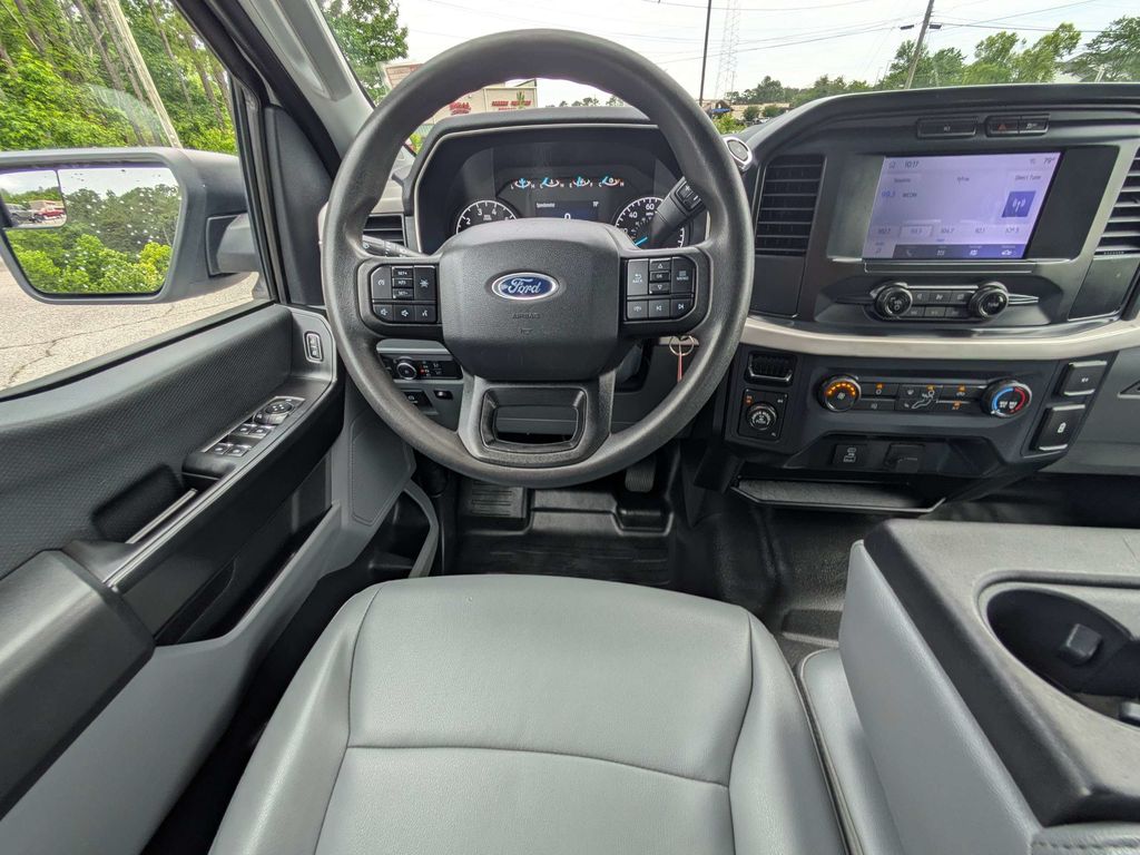2022 Ford F-150 XL - Photo 16