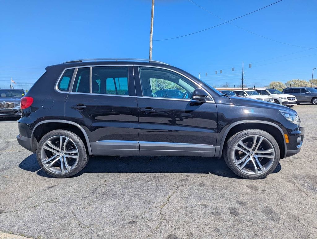 Used 2017 Volkswagen Tiguan 2.0T SEL SUV