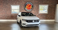 used 2019 Volkswagen Jetta R-Line Sedan for sale in atlanta