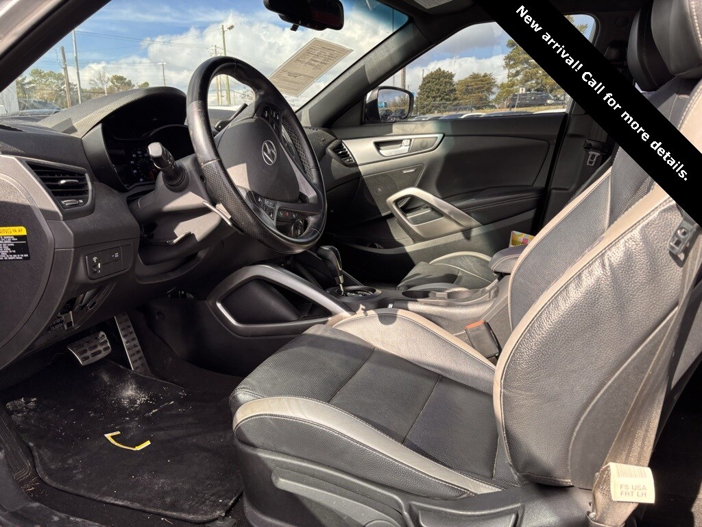 2016 Hyundai Veloster Turbo R-Spec Rally Edition photo 3