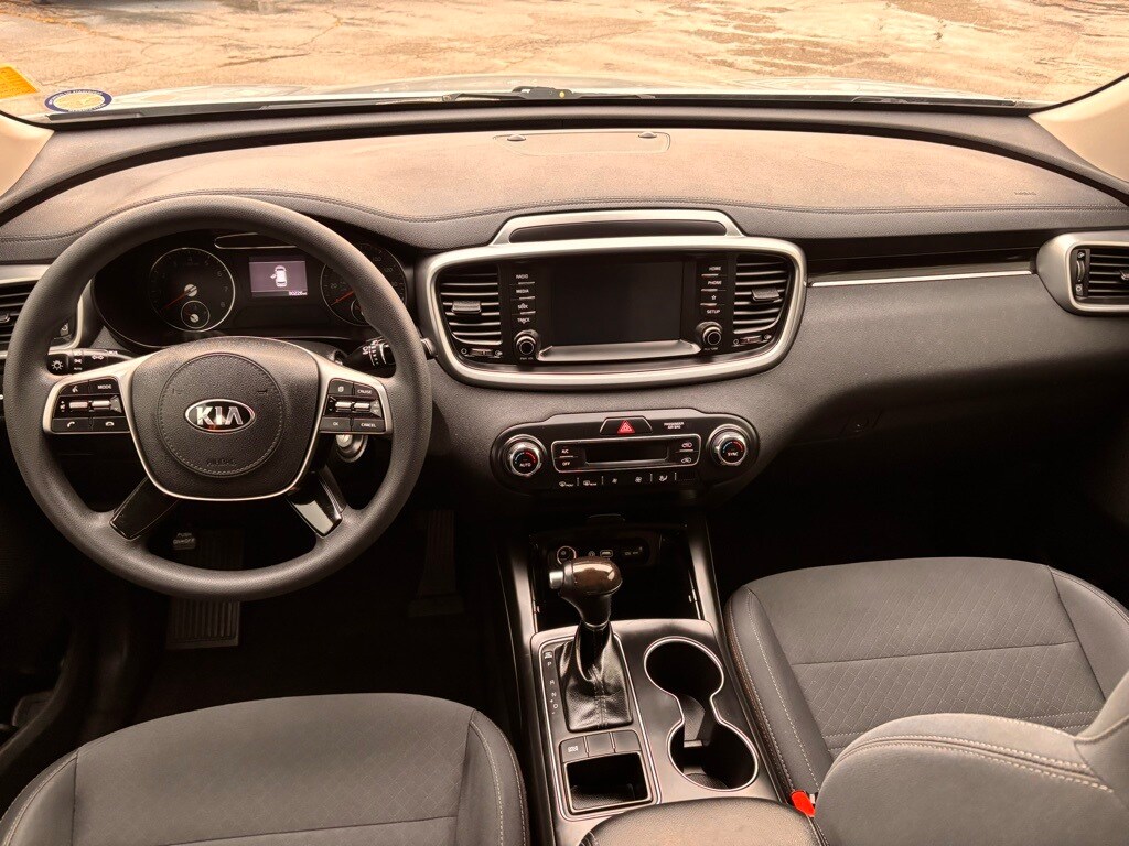 2019 Kia Sorento LX photo 3