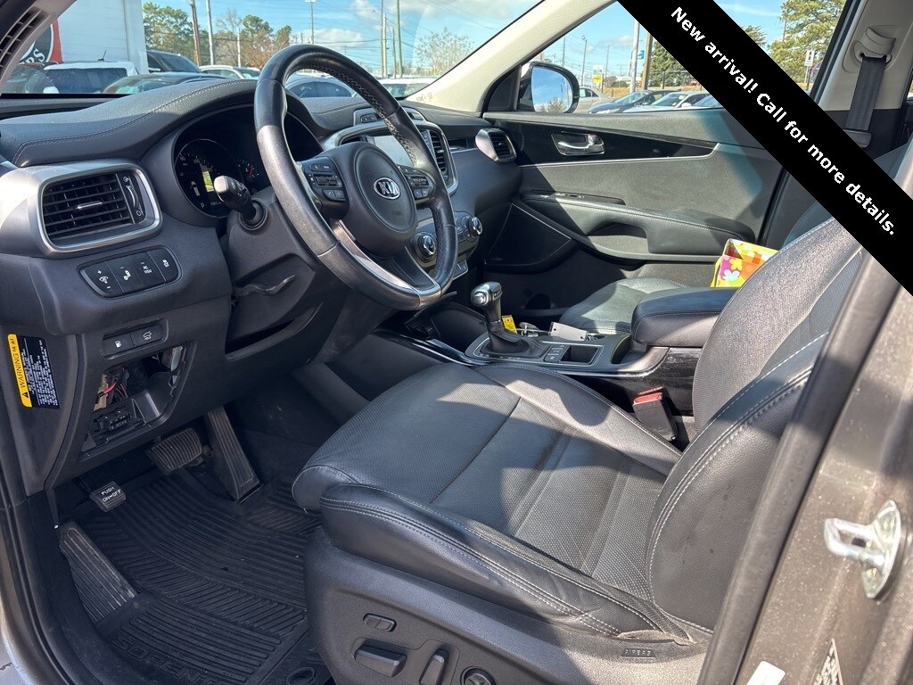 2016 Kia Sorento SX Limited photo 3