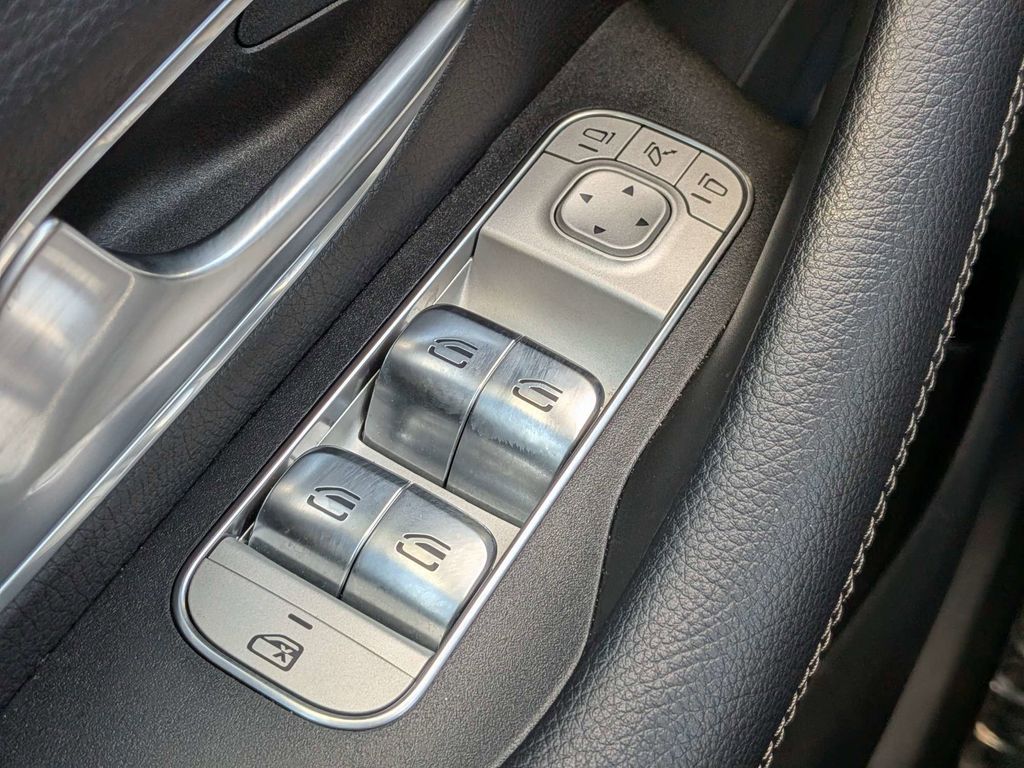 2025 Mercedes-Benz GLE GLE350 - Photo 30
